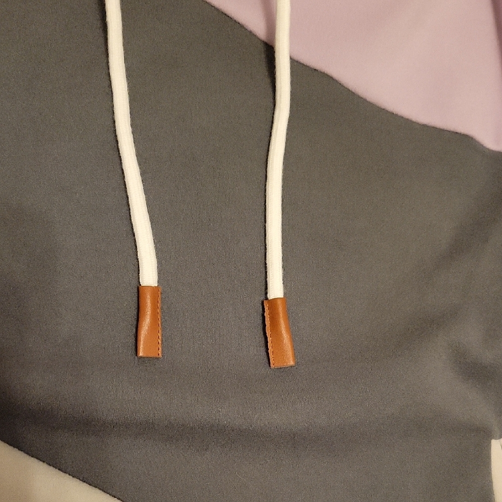 Colorblock Hoodie with Drawstring - Picture 3 of 5